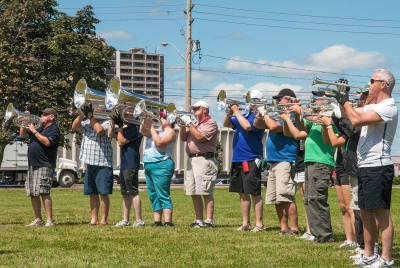 Optimists Alumni rehearsing (Waterloo, 2013)
Photo by Eric McConachie
Keywords: 2013
