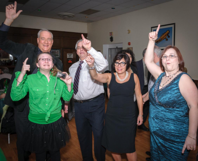 Lauren, Mike, Dave, Debbie & Heather (Wearing of the Green, 2013)
Photo by David Johns
Keywords: 2013