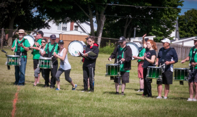 Optimists Alumni rehearsing (Oshawa, 2014)
Photo by Eric McConachie
Keywords: 2014