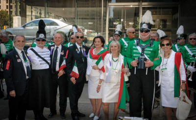 Convention Delegates and Optimists members (Lions International Parade, Toronto, 2014)
Photo by Eric McConachie
Keywords: 2014
