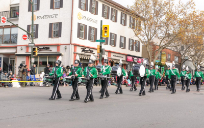 Optimists Alumni (Oakville Santa Parade, 2014)
Photo by David Johns
Keywords: 2014