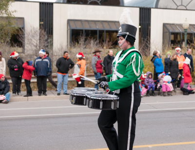 Courtney Harder, Optimists Alumni (Oakville Santa Parade, 2014)
Photo by David Johns
Keywords: 2014