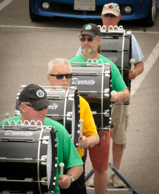 Optimists Alumni rehearsing (Oshawa, 2014)
Photo by Eric McConachie
Keywords: 2014