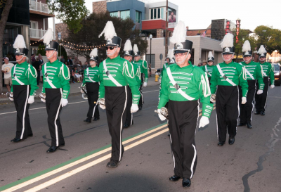 Optimists Alumni in Labor Day Parade (Rochester, 2014)
Photo by Eric McConachie
Keywords: 2014