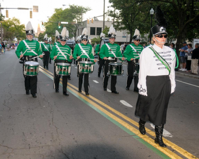 Optimists Alumni in Labor Day Parade (Rochester, 2014)
Photo by Eric McConachie
Keywords: 2014