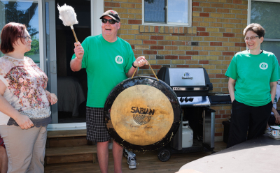 Heather, Ric and Judy, Post-parade BBQ (Highland Creek Parade, 2015)
Photo by David Johns
Keywords: 2015