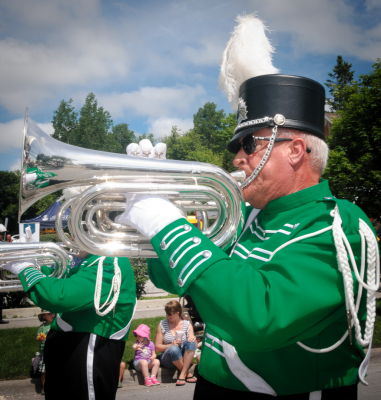 Mike Lang, Optimists Alumni (Highland Creek Parade, 2015)
Photo by Eric McConachie
Keywords: 2015
