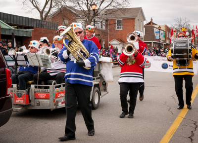 Optimists Alumni (Mississauga Santa Claus Parade, 2015)
Photo by David Johns
Keywords: 2015