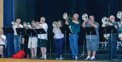 Optimists Alumni rehearsing (Simcoe, 2015)
Photo by Eric McConachie
Keywords: 2015