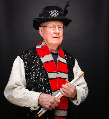 Lorne Ferrazzutti, Optimists Alumni (Mardi Gras costume, 2016)
Photo by David Johns
Keywords: 2016