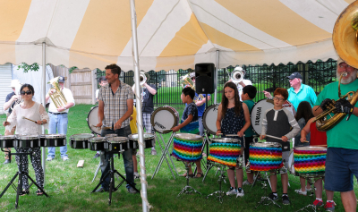 Optimists Alumni and Northstar playing together (End of Season BBQ, 2016)
Photo by Eric McConachie
Keywords: 2016