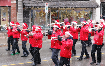 Prime Time Brass (Acton Santa Claus parade, 2016)
Photo by David Johns
Keywords: 2016