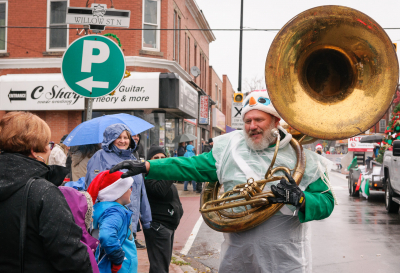 Keith Dearlove, Optimists Alumni (Acton Santa Claus parade, 2016)
Photo by David Johns
Keywords: 2016