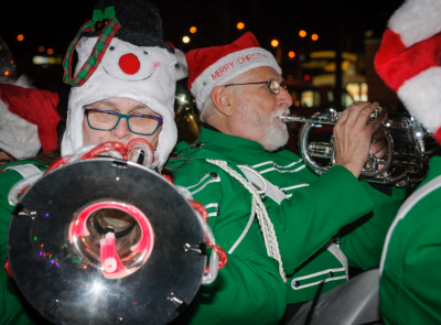 Heather and Bob, Optimists Alumni (Brantford Santa Claus parade, 2016)
Photo by David Johns
Keywords: 2016