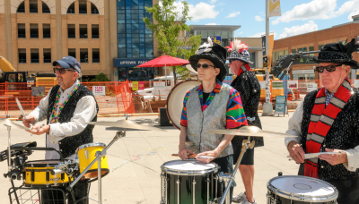 Doug, Judy and Lorne with Ric at back, Optimists Alumni (Waterloo Public Square, 2016)
Photo by David Johns
Keywords: 2016