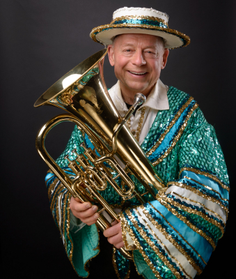 Joe Lasko, Optimists Alumni (Mardi Gras costume, 2016)
Photo by David Johns
Keywords: 2016