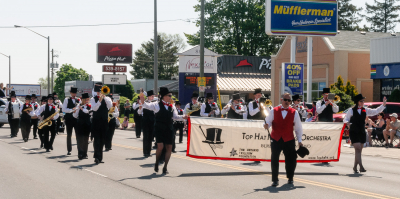 Top Hat Marching Orchestra (Woodstock, 2016)
Photo by Eric McConachie
Keywords: 2016