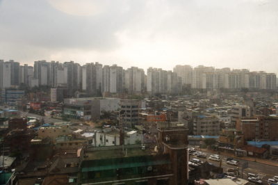 Seoul in the early morning (Seoul, South Korea, 2017)
Photo by Bob Carell
Keywords: 2017