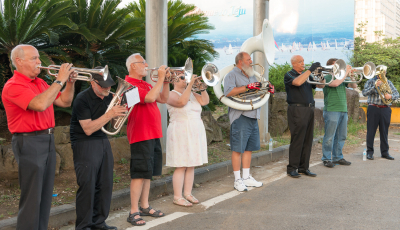 Optimists Alumni playing for Dave and Debbie Bruce at their 40th wedding anniversary (Jeju, South Korea, 2017)
Photo by David Johns
Keywords: 2017