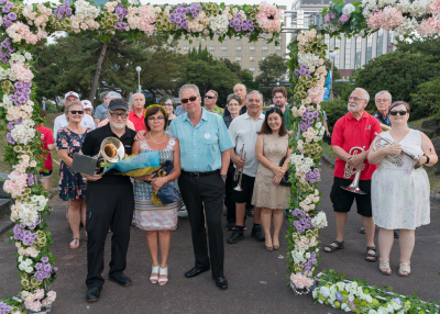 Celebrating Dave and Debbie Bruce's 40th wedding anniversary (Jeju, 2017)
Photo by David Johns
Keywords: 2017