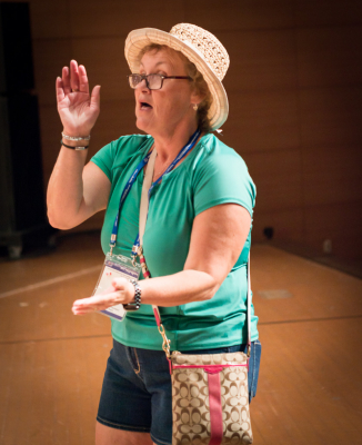 Jackie conducting Optimists Alumni in rehearsal (Jeju, South Korea, 2017)
Photo by David Johns
Keywords: 2017