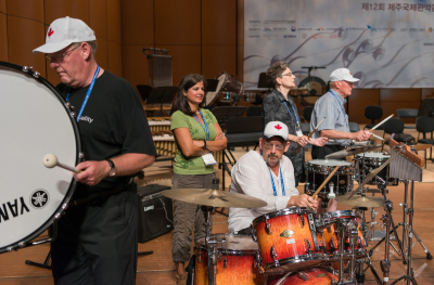 Ric, Salima, Doug, Judy and Lorne, Optimists Alumni rehearsing (Jeju, South Korea, 2017)
Photo by David Johns
Keywords: 2017
