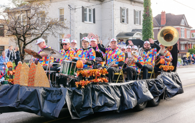 Optimists Alumni (Oktoberfest, 2017)
Photo by David Johns
Keywords: 2017