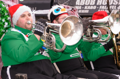 Kyle Howcroft and Matt, Optimists Alumni (Etobicoke Santa Parade, 2017)
Photo by Eric McConachie
Keywords: 2017