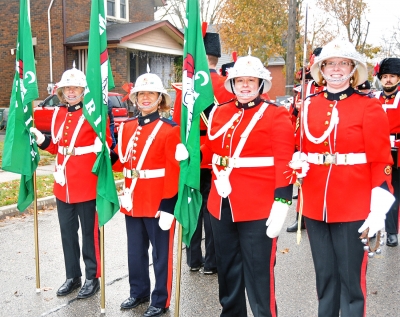 Second Signals (Guelph Santa Parade, 2017)
Photo by Eric McConachie
Keywords: 2017