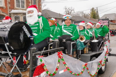 Optimists Alumni (Guelph Santa Parade, 2017)
Photo by Eric McConachie
Keywords: 2017