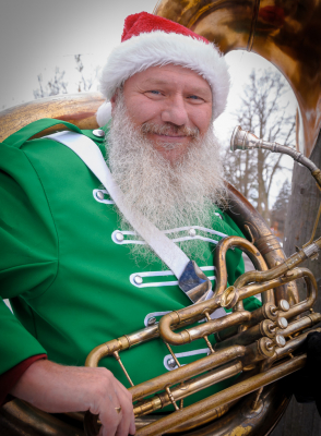 Keith Dearlove, Optimists Alumni (Guelph Santa Parade, 2018)
Photo by Eric McConachie
Keywords: 2018