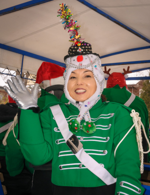 Soo Lee, Optimists Alumni (Guelph Santa Parade, 2018)
Photo by Eric McConachie
Keywords: 2018