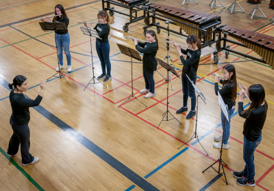 Yun conducting the Northstar Flute Ensemble (Ventures' Show, Kitchener, 2018)
Photo by David Johns
Keywords: 2018