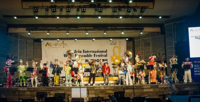 Optimists Alumni (Jeju, South Korea, 2019)
Photo by Laura and Lindsay Weiler
Keywords: 2019
