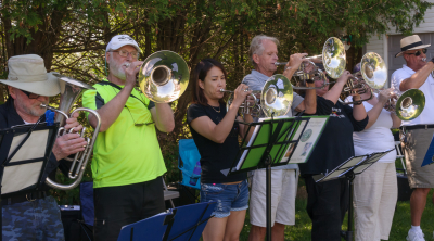 Barry, Bob, Seung Ah, Mark, Liz, Heather and Mike, Optimists Alumni (Woods BBQ, 2019)
Photo by Eric McConachie
Keywords: 2019