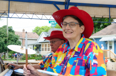 Judy Ferguson and Lorne Ferrazzutti, Optimists Alumni (Grape Festival, 2019)
Photo by Eric McConachie
Keywords: 2019