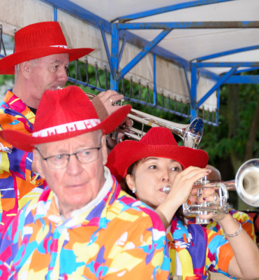 Doug, Lorne and Soo, Optimists Alumni (Grape Festival, 2019)
Photo by Eric McConachie
Keywords: 2019