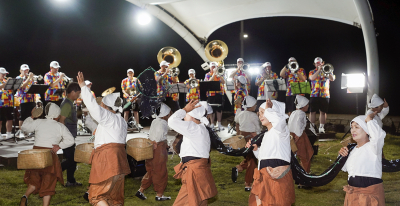 Optimists Alumni with Haenyeo Dancers (Gosan-ri Haenyeo Outdoor Stage, Jeju, 2019)
Photo from Jeju Tourism website
Keywords: 2019