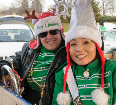 Liz and Soo, Optimists Alumni (Aurora Santa Parade, 2019)
Photo by Eric McConachie
Keywords: 2019
