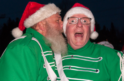 Keith getting friendly with Ric, Optimists Alumni (Aurora Santa Parade, 2019)
Photo by Eric McConachie
Keywords: 2019