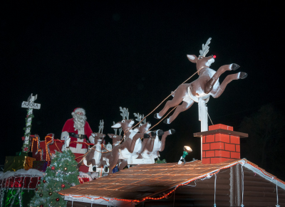 Santa and some reindeer (Aurora Santa Parade, 2019)
Photo by Eric McConachie
Keywords: 2019