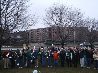 Rehearsing outside at the Legion (2004)
Keywords: 2004