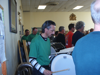 Mark Blandford on Bass (2004)
Keywords: 2004