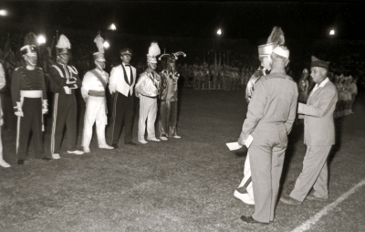 Drum Majors (inluding Jolly Jesters) on retreat (New York-Canadians, Rochester, 1960)
Photo by Don Daber
Keywords: 1960