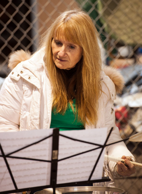 Cindy Tracey at rehearsal (Kitchener, 2012)
Photo by David Johns
Keywords: 2012