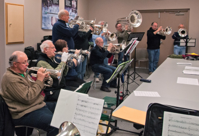 Optimists Alumni rehearsing (Waterloo, 2012)
Photo by Eric McConachie
Keywords: 2012