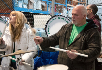 Cindy & Rick Tracey at rehearsal (Kitchener, 2012)
Photo by Eric McConachie
Keywords: 2012