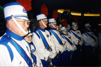 Optimists Alumni dressed for Lotto 6/49 promo (2004)
Photo submitted by Ric Brown
Keywords: 2004
