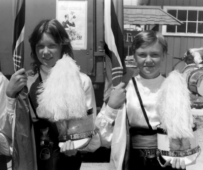 Barb Cardwell (left) and Cathy Parrott (I'd guess 1975)
Photo by Don Daber
Keywords: 1975