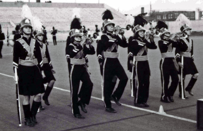 L-R: Kelly Schram, Phil Seguin, Mike Seguin, Jim Meilleur, Joe Aqualina, Patti Roberts, Windsor Guardsmen (1977)
Photo by Doug Smith
Keywords: 1977